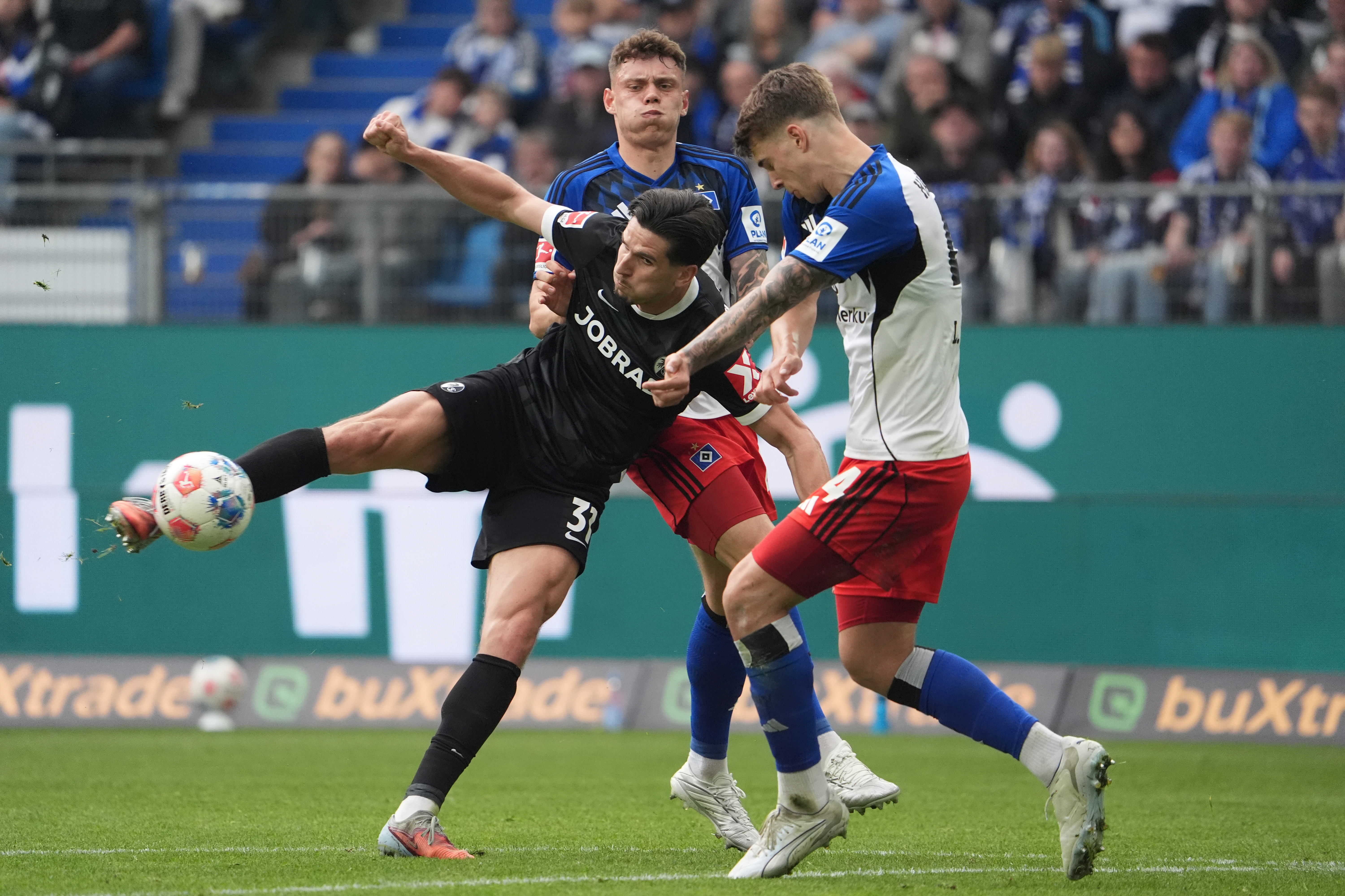 (VIDEO) Frajburg mislima u Istanbulu, HSV "pečatirao" uspešnu povratničku sezonu
